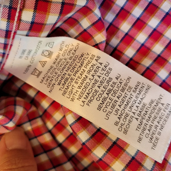 Pendleton Men's •Size Medium• Bridgeport Button Down - Picture 4 of 6